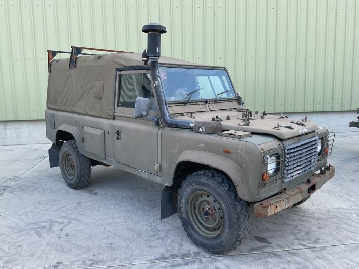 Rare Land Rover RHD 110 TUM Wolf Soft Top Winter/Water, Direct from UK MOD