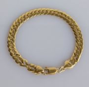 A yellow gold flat curb-link bracelet with lobster clasp, stamped 18ct, 18 cm, 9.7g