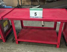 A CLARKE 1525mm x 650mm Steel Workbench with Steel Shelf Under
