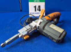 An EVOLUTION 400W Variable Speed 240VAC Finger Sander