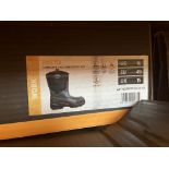 2 x Pairs of Magnum Safety Rigger Boots Dark Brown Size UK 15