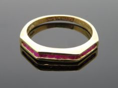 Rubin-Gold-Ring, 13 facettierte Rubine, Gelbgold 750/000, punziert, 3,21 g, sign. "Aucosta", Ringgr
