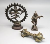 3 diverse Bronzefiguren, Indien/Tibet/Nepal, Shiva Nataraja als kosmischer Tänzer innerhalb eines F