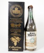 WEIßWEIN/ DESSERTWEIN, Massandra/ Krim, White Muscat 1945,