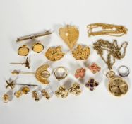 MODESCHMUCKKONVOLUT, vergoldet, versch Hersteller,