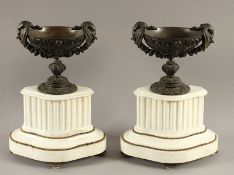 Paar Beisteller, Alabaster, Bronze, Frankreich, um 1870