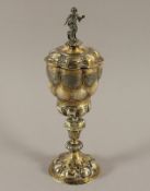Buckelpokal mit Deckel, Silber, vergoldet, deutsch, wohl 17.Jh.