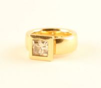 Diamantring, 750/ooo Gelbgold, Diamant von ca. 2,0 ct., 20,7g