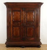 Barockschrank, Nussbaum, deutsch, 2.H.18.Jh.
