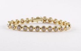 Tennisarmband, 750/ooo Gelbgold, 25 Brillanten je ca. 0,30 ct.