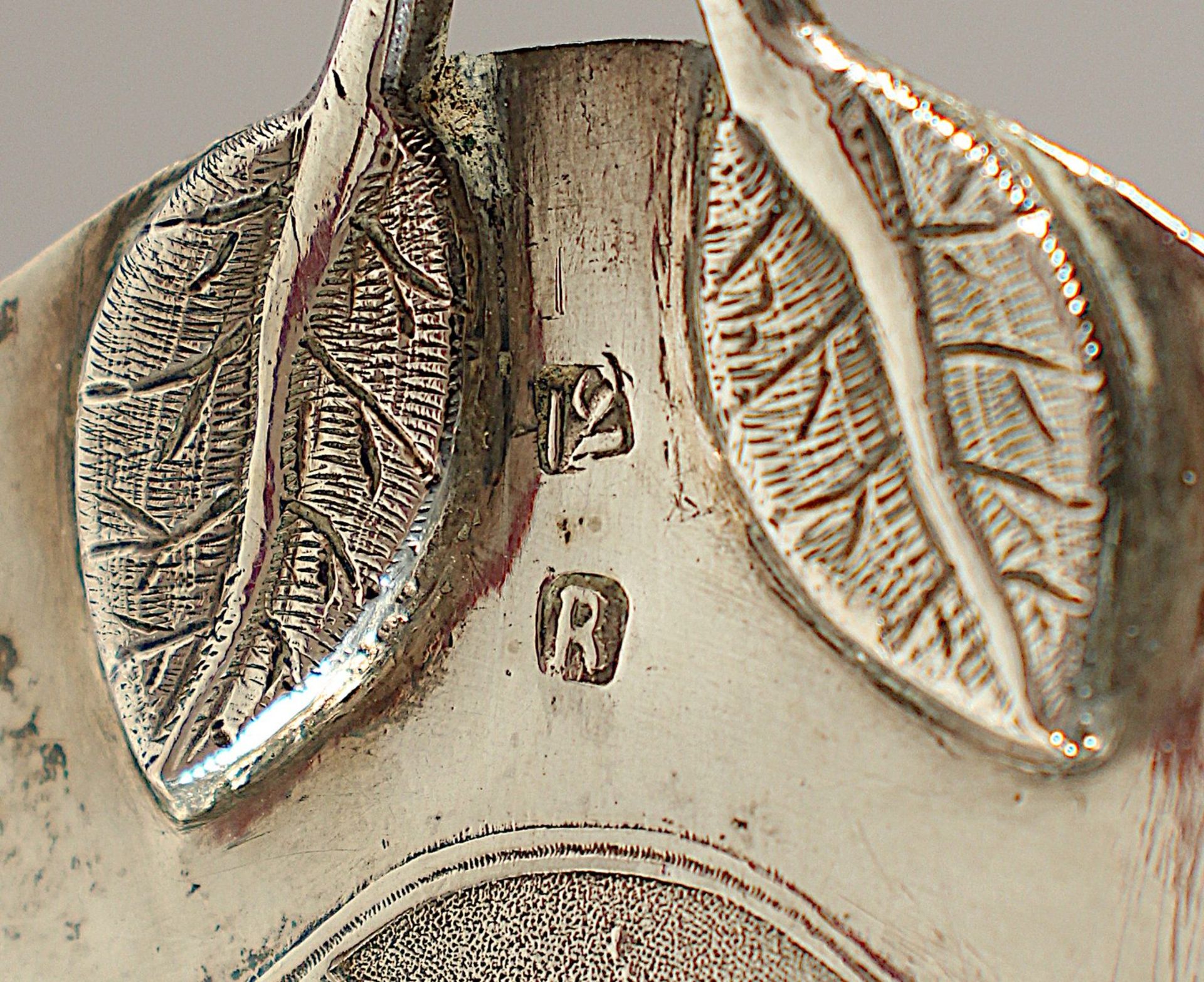 Heber, Silber 12lötig, Griff Horn und Bein, deutsch, um 1820, Nachlass Grillo - Bild 2 aus 2