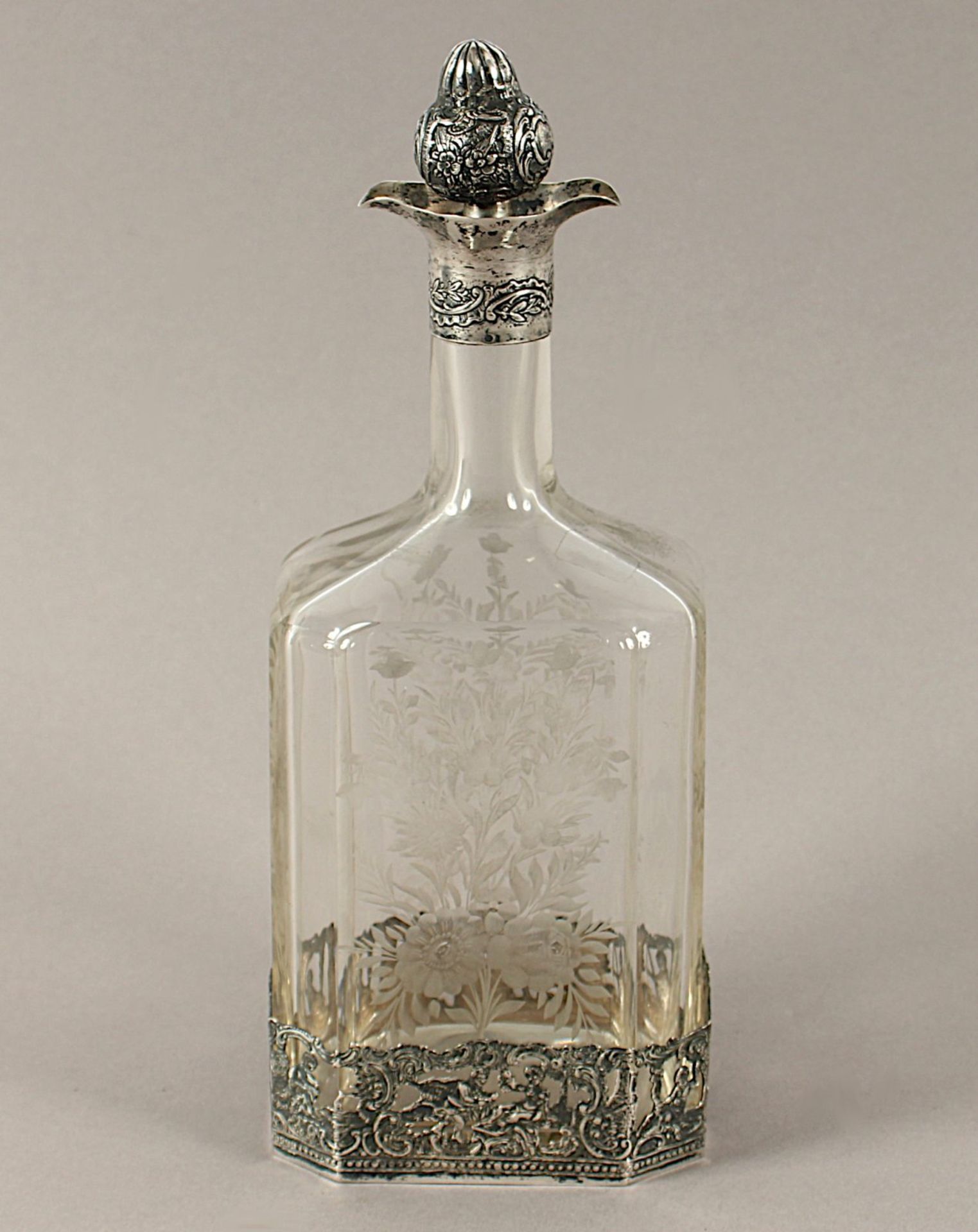 Stöpselkaraffe, farbloses Glas, Montierung Silber 830/ooo, Schweden, 20.Jh.