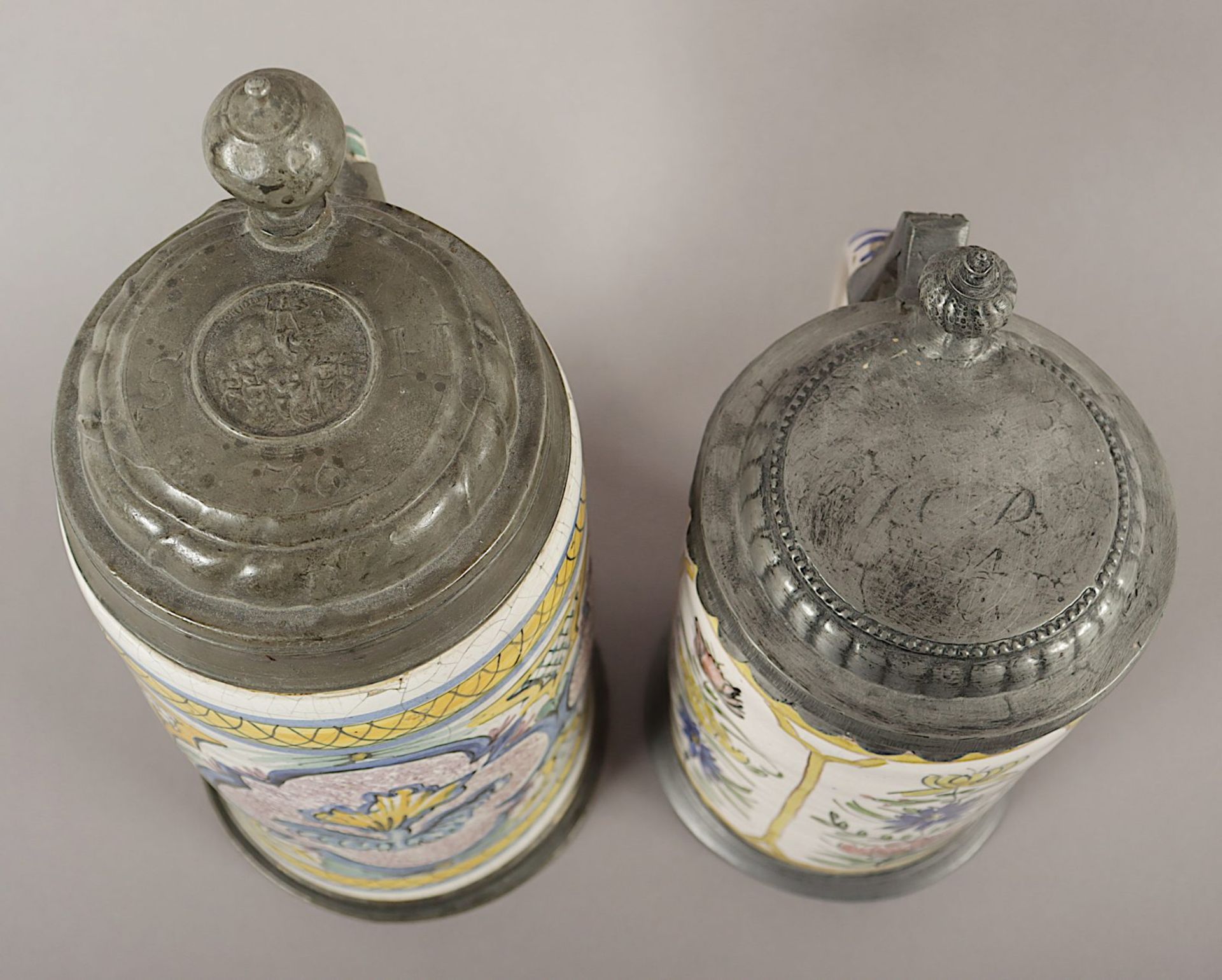 zwei Walzenkrüge, Fayence, 18.Jh. - Bild 3 aus 6