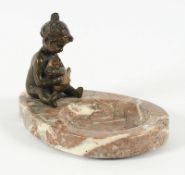 Marmorschale mit Bronzefigur, deutsch, um 1920