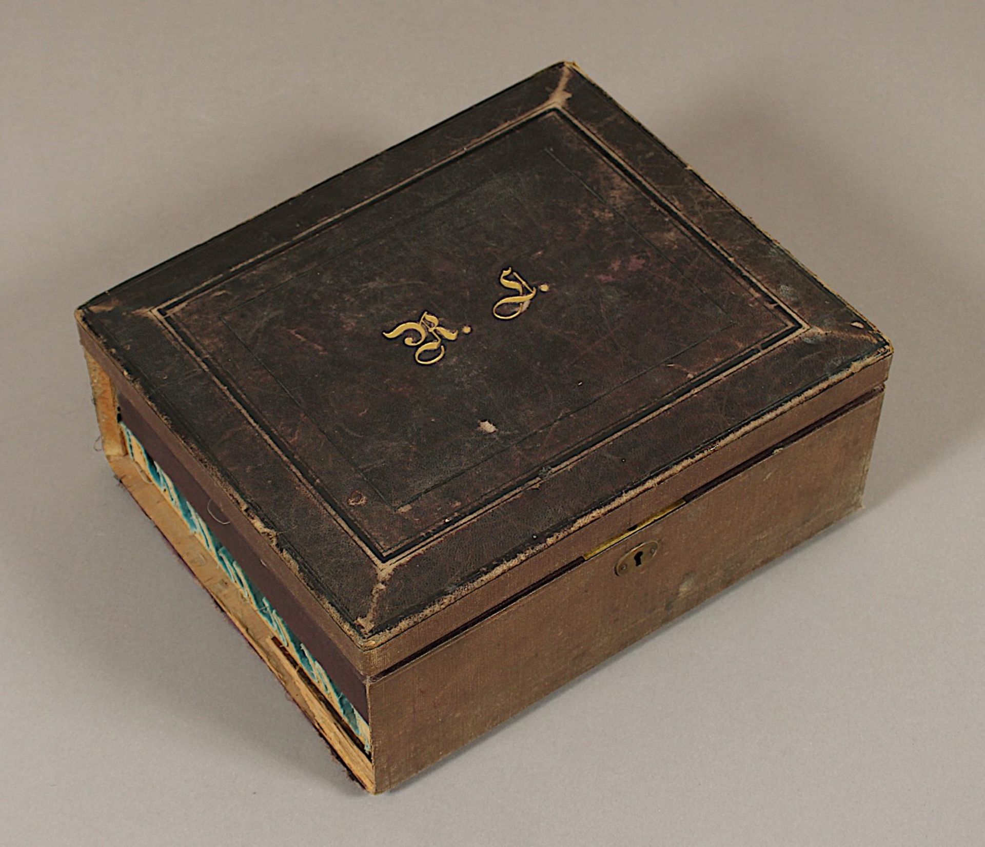 Speisebesteck für zwölf Personen, Silber 800/ooo, Augsburger Faden, deutsch, um 1900, Etui - Bild 5 aus 5