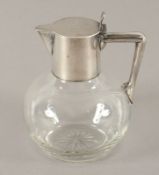 kleine Karaffe, farbloses Glas, Montierung Silber 800/ooo, Koch und Bergfeld, Bremen, um 1918