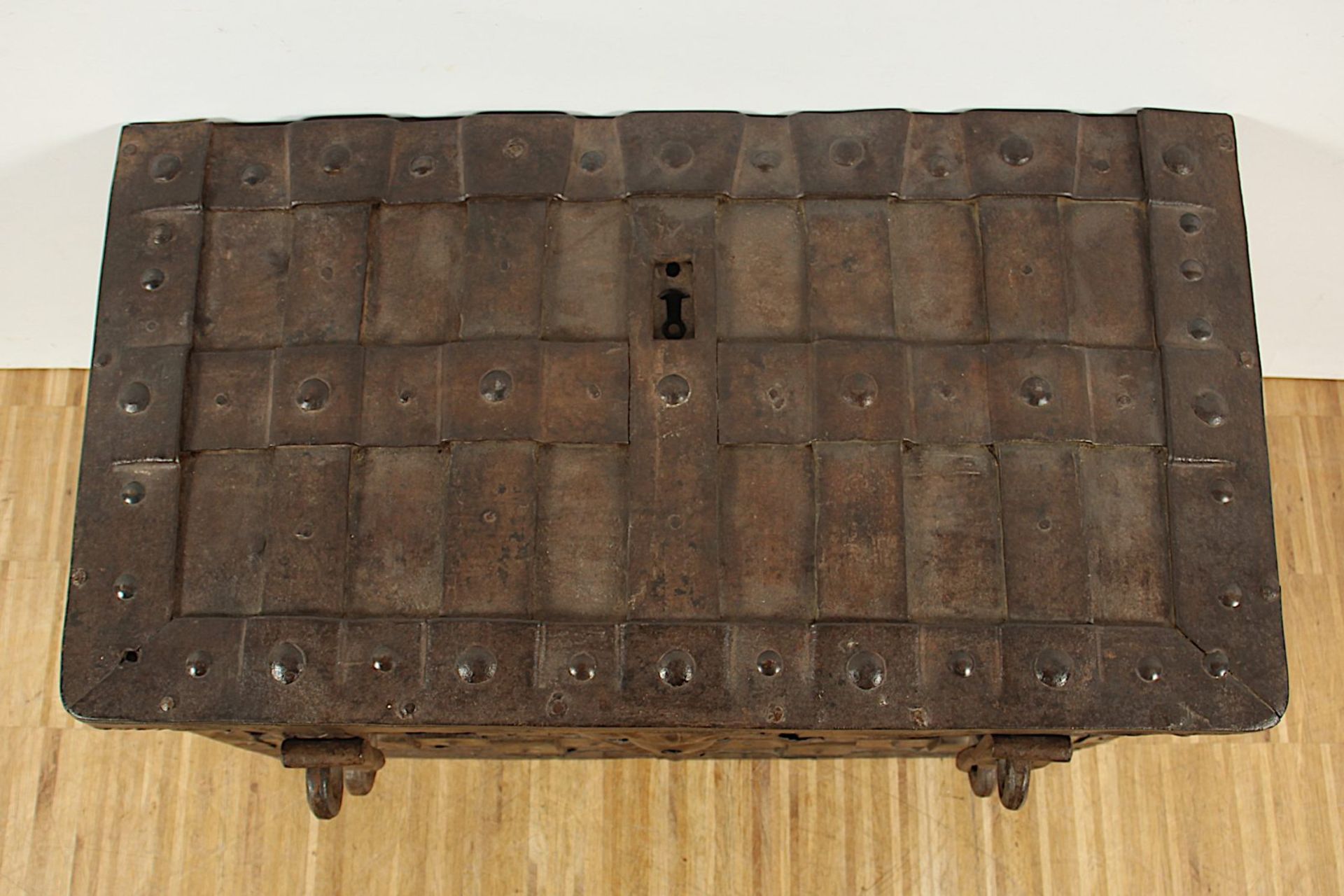 Kriegskasse, Schmiedeeisen, deutsch, 17.Jh. - Bild 6 aus 9