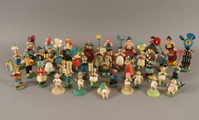Konvolut Erzgebirgsfiguren, Wendt u. Kühne, Hubrig, Nachlass Grillo