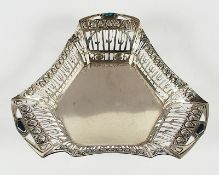 Jugendstil-Korbschale, Silber 800/ooo, deutsch, um 1900