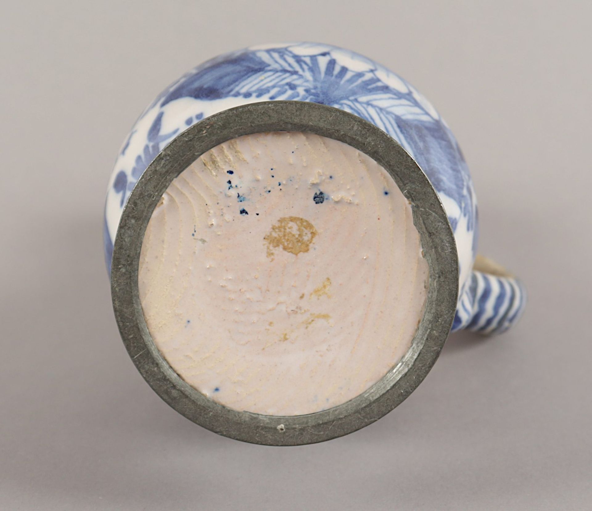 Enghalskrug, Fayence, Nürnberg, um 1730-1740 - Bild 6 aus 6