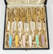 sechs Kuchengabeln, Silber 925/ooo, vergoldet, emailliert, Etui, Dänemark, 20.Jh., Nachlass Grillo