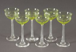 sechs Jugendstil-Kelchgläsern, Uranglas, deutsch, um 1900