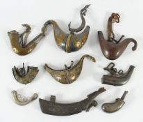 neun Pulverflaschen, Metall, 19./20.Jh.