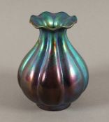 Vase, Vilmos Zsolnay, Pécs, 20.Jh.
