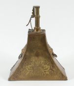große Musketier-Pulverflasche, Leder, Messingbeschlag, wohl Italien, E.19.Jh.