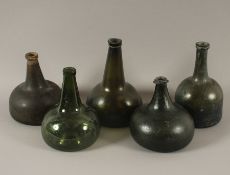 fünf Rumflaschen, wohl deutsch, 18./19.Jh.
