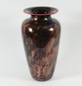 große Vase, Mark Monson