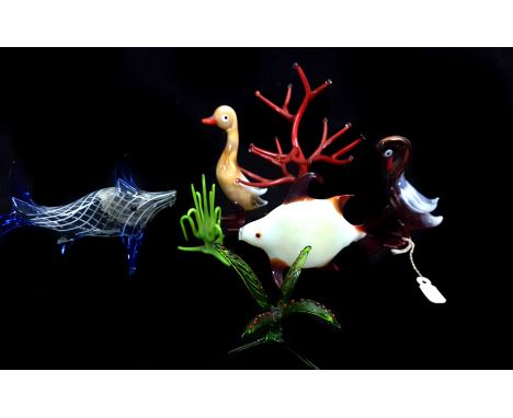 Istvan Komaromy Glass - An aquatic scene of composed of two lamp blown glass fish; two ducks; one coral and two plants, origi