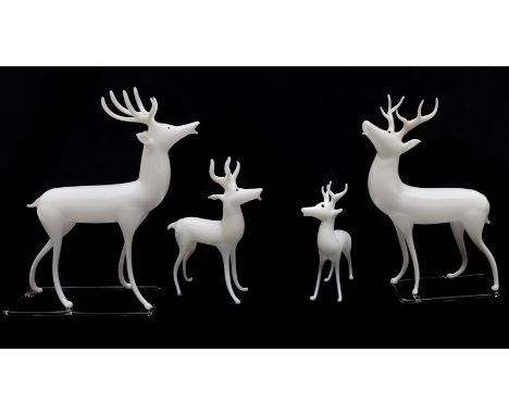 Bimini - Four white lamp blown glass  figures of Deer, 13cm max