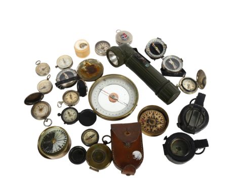 A selection of Vintage compasses, including WWII T.G. Co Ltd 1939 Mk III, T.G. Co Ltd London 1942 Mk III military issue compa