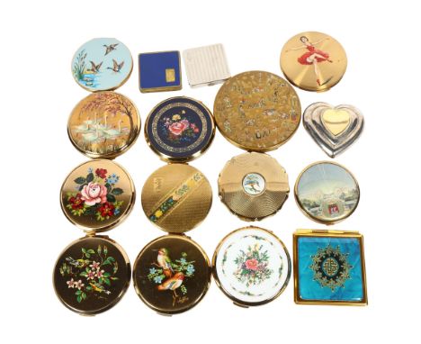 A quantity of Vintage compacts, including Stratton (16) 