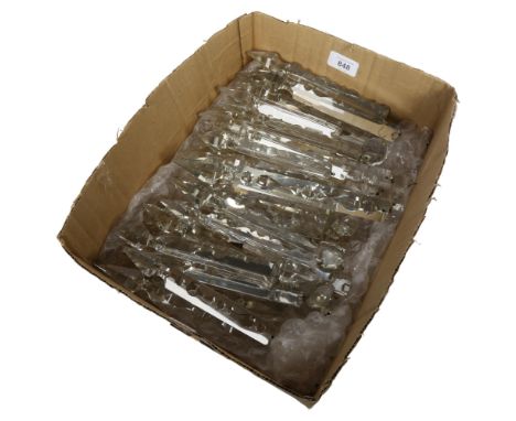 A quantity of Vintage arrowhead glass lustres 