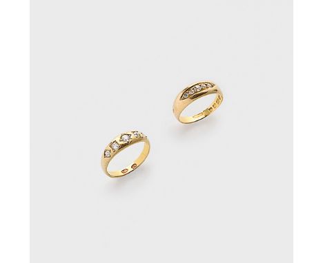 Zwei klassische Diamant-Bandringe Gelbgold, gest. 18 ct.; London, 1953. Besetzt mit Diamantrosen von zus. ca. 0,80 ct.; Ges.-