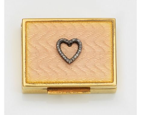 Feine Pillendose im Stil von Karl Fabergé. Silber, vergoldet und emailliert. Rechteckiger Korpus. Scharnierter Deckel, zentra