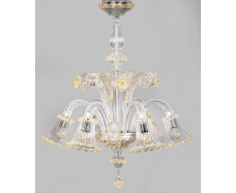 Murano-Deckenleuchter von Barovier &amp; Toso Modell 4683/6. 6-flg.; Farbloses Muranoglas, teilw. mit Goldflitterdekor. Schla