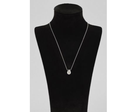 Diamantsolitär mit Kette Weißgold, gest. 750. Zentral besetzt mit Diamanttropfen von ca. 1,04 ct., an feiner Schlangenhautket