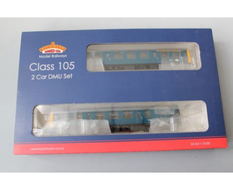 A BACHMANN 31-325 CLASS 105 TWO CAR DMU, BR blue with yellow ends Buyers - for shipping pricing on this lot, visit www.cuttle
