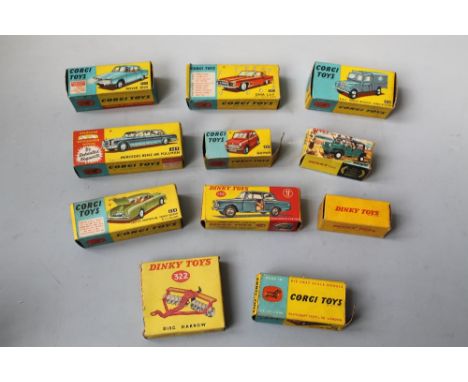 A TRAY OF DINKY AND CORGI TOYS, consisting of No. 252 Rover 2000, No. 416 RAC radio rescue Land Rover, No. 224 Bentley Contin