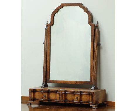 Early 20th century Georgian style toilet mirror, shaped framed and front, two drawers, bracket feet, W49cm, H67cm   Condition