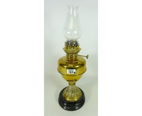 Victorian brass oil lamp    Condition Report   Click here for further images, condition, auction times & delivery costs