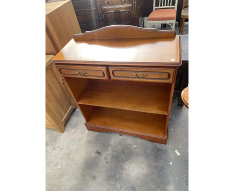 AN OPEN TWO TIER DISPLAY SHELF UNIT WITH TWO FRIEZE DRAWERS, 51" WIDE