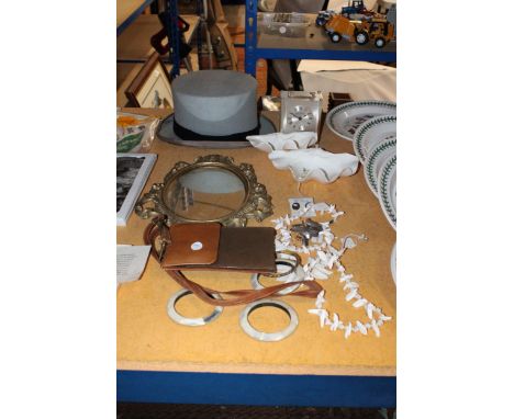 A MIXED LOT TO INCLUDE A MOSS BROS TOP HAT, SMALL ORNATE GILT FRAMED MIRROR, SHELL NECKLACES AND BANGLES, A CARRIAGE CLOCK, S
