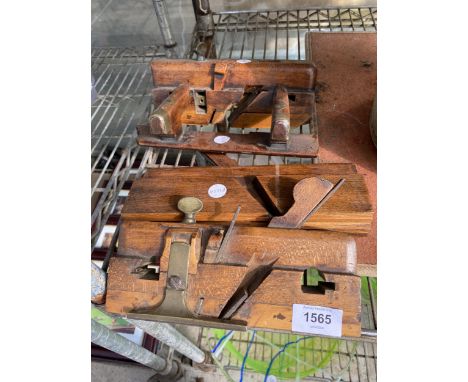 THREE VINTAGE WOODEN AND BRASS WOOD PLANES