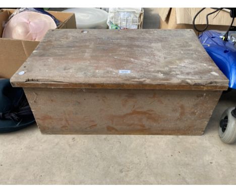 A VINTAGE WOODEN TOOL CHEST