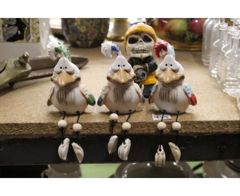 THREE CERAMIC CHICKEN GARDEN DECORATIONS TOGETHER WITH A NEMESIS NOW SKULLINGTON FIGURE