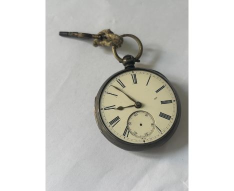 A HALLMARKED LONDON 1885 SLIVER FUSEE POCKET WATCH AND KEY (NO LENS), MAKER CHARLES HAROLD AND CO